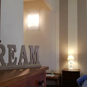 https://residenza-elisa-baciocchi.it-tuscanyhotel.com